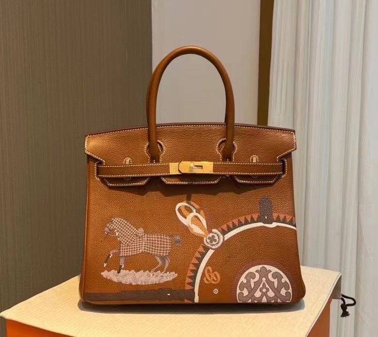 Smart bag shown from front angle