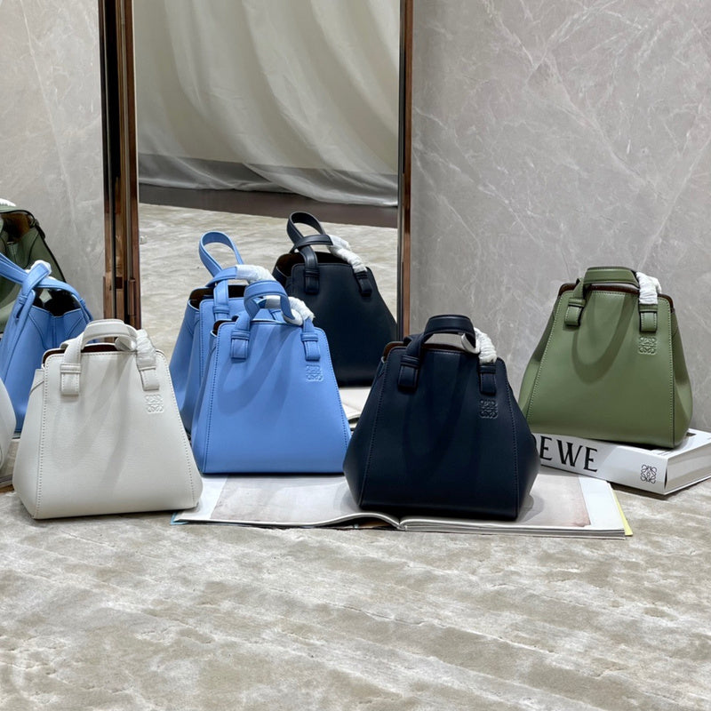 Ziva's Charm handbag – carry view (20cm*18cm*20cm)