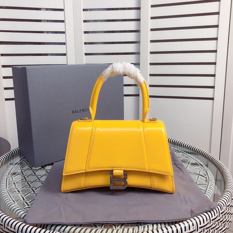 Front view of everyday-luxe statement women's handbag – women's premium purse