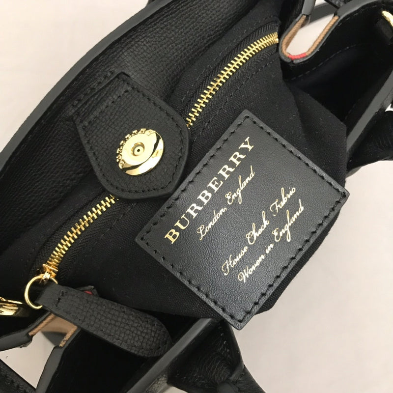 Ziva's Charm handbag – product shot (one versatile size)