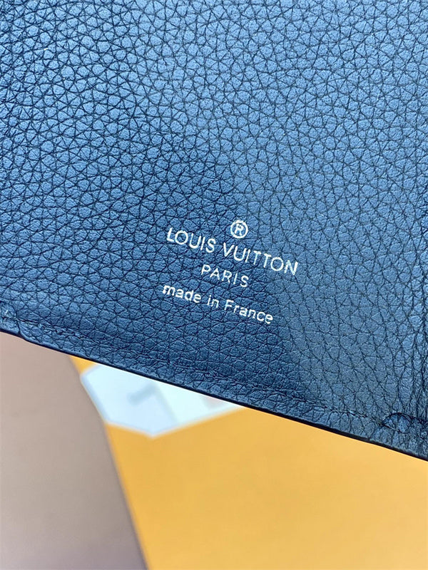  smart crossbody bag detail view showing craftsmanship 8