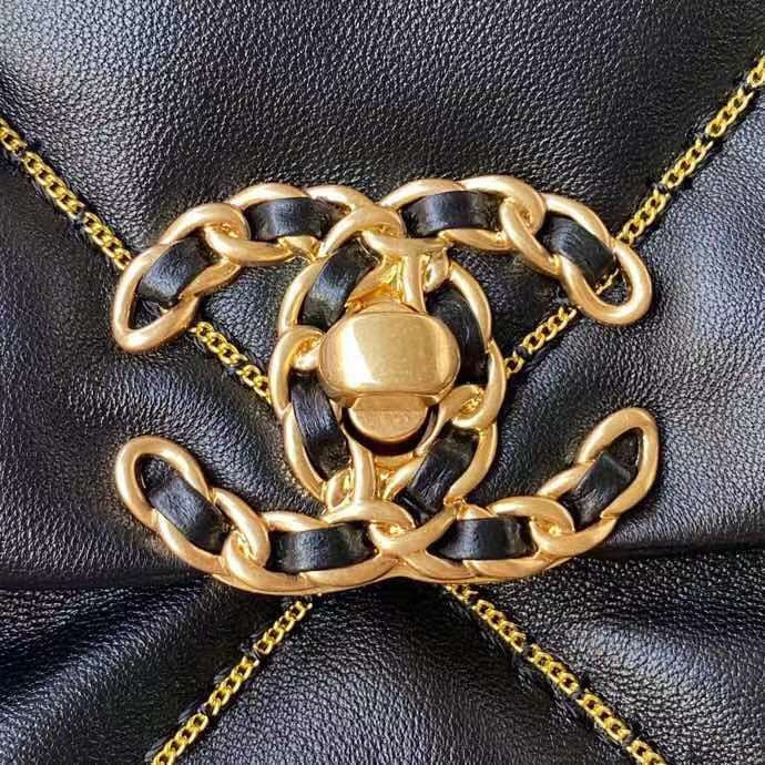  mid purse view 4