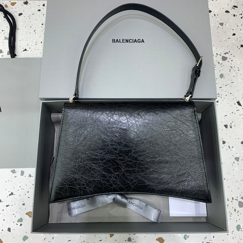 Zivas Charm Refined Everyday Style Fashion Handbag (Elevated Accessory Essential) – Lifestyle Shot