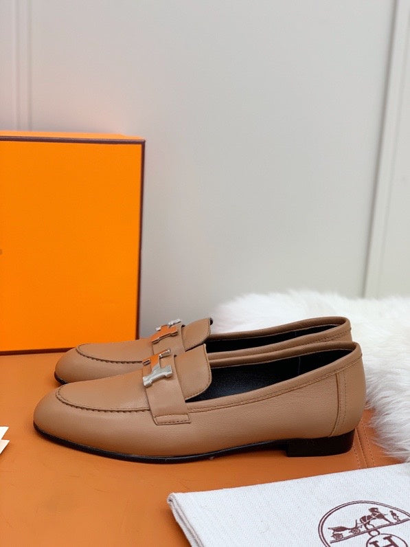 Hermes shoes Style 387 - side profile detail