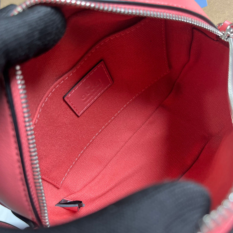 Interior view of elevated premium women's handbag – women's luxury accessory