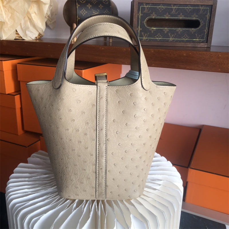  tailored shopper bag detail view showing craftsmanship