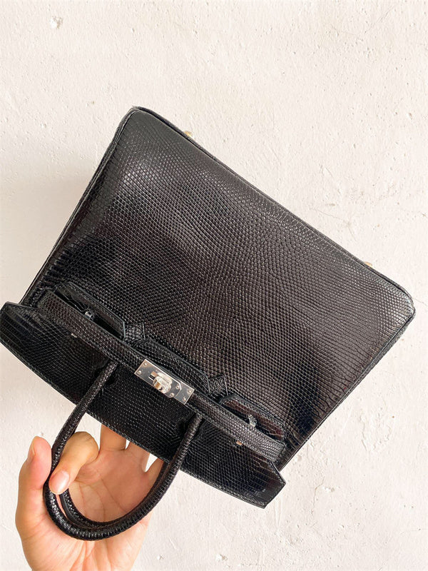Graceful handbag styled for everyday wear