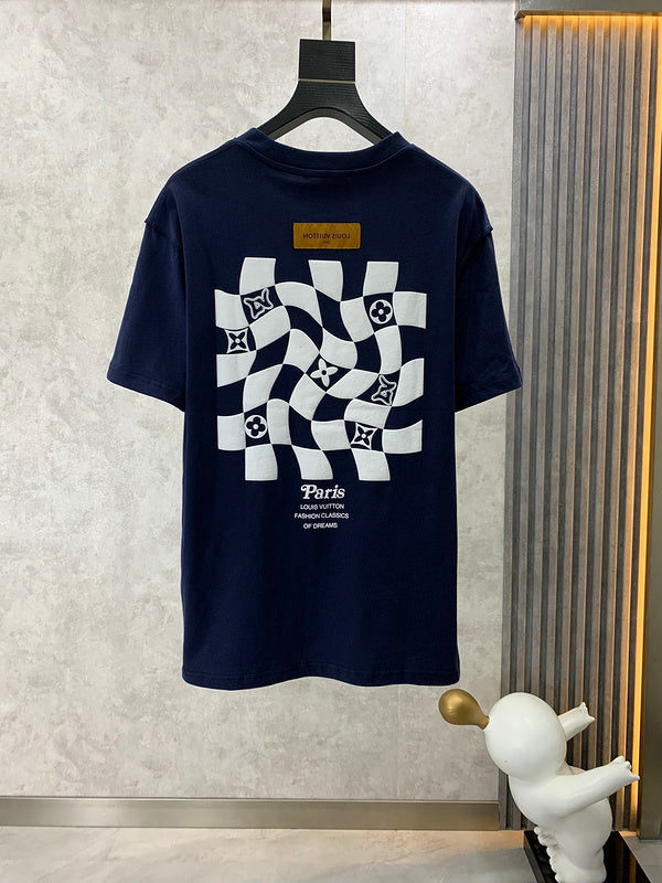 Side profile of Louis Vuitton cotton t-shirt with everyday silhouette