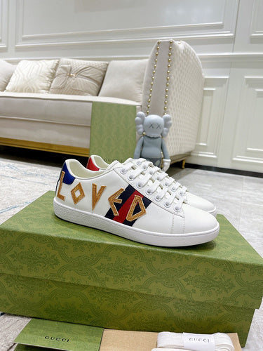 Gucci fresh white-and-black luxury sneakers view 11 breathable knit upper