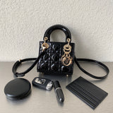 Handle and strap detail of elevated chic women's handbag – women's everyday handbag