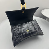 Zivas Charm Refined Structure Statement Handbag (Modern Wardrobe Staple) – Detail View