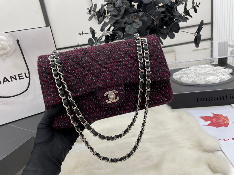 Zivas Charm Streamlined Design Designer Handbag (Signature Shape & Finish) – Close-Up Detail
