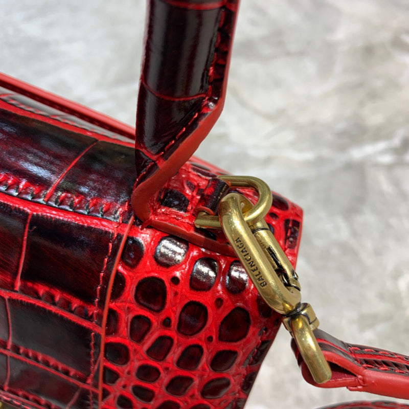 Elegant Premium PU Leather Handbag - Understated Luxury Look | Women's Luxury Handbag #858 - texture close-up (image 9) of designer-inspired handbag