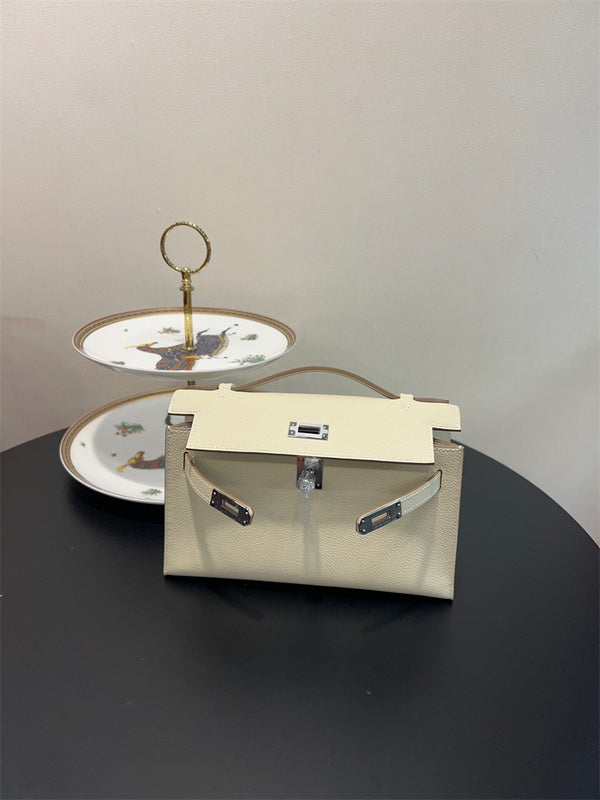 Interior view of classic premium bag