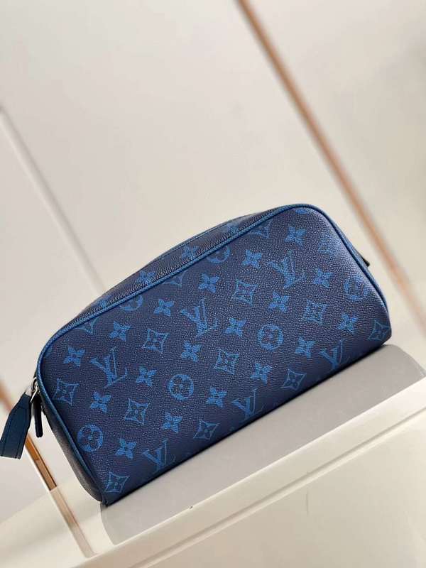 Close-up detail of sleek structured women's handbag – women's luxury accessory