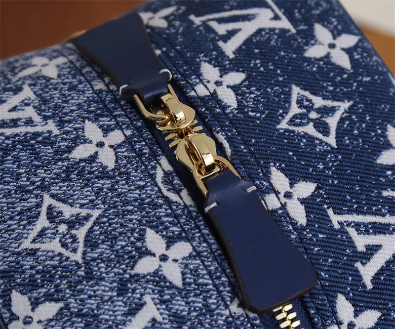  top-handle bag close-up of hardware and finish