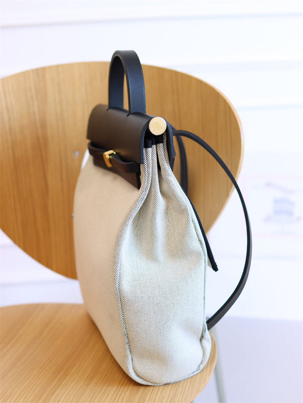  Classic crossbody bag front view 19