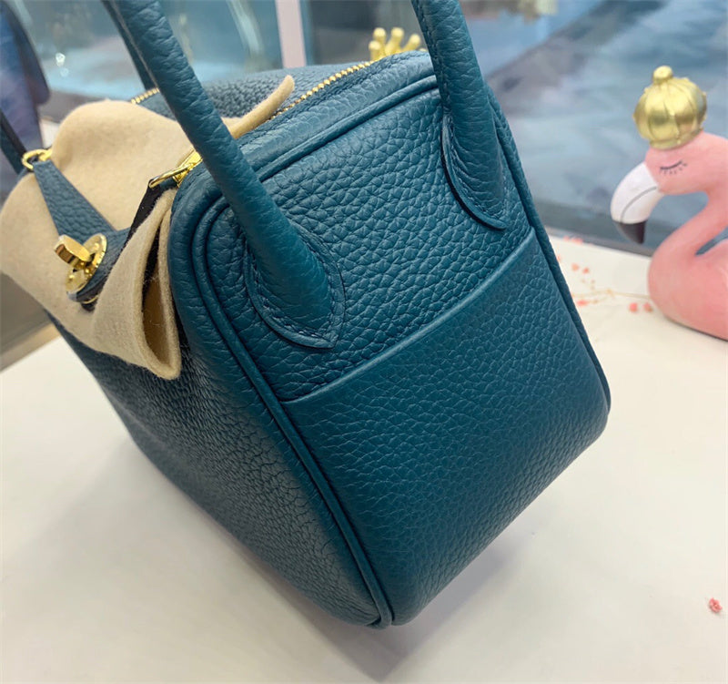  Elegant everyday bag carried on shoulder 10