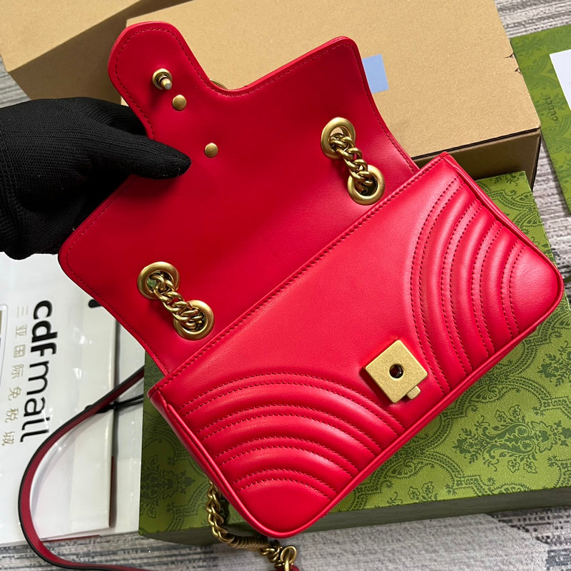 Close-up detail of statement refined women's handbag – women's everyday handbag