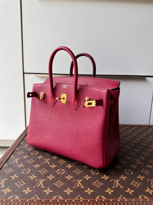  Statement shoulder bag front view 13