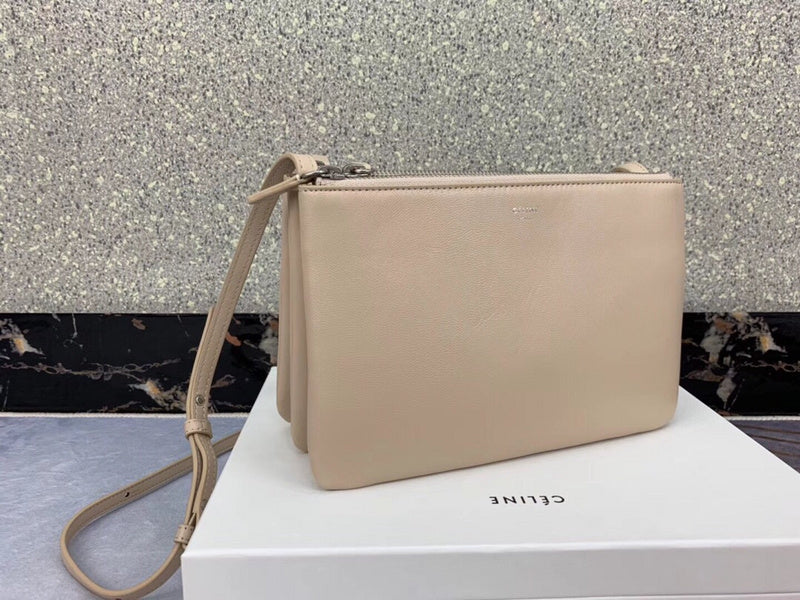 Side profile of statement chic women's handbag – women's everyday handbag