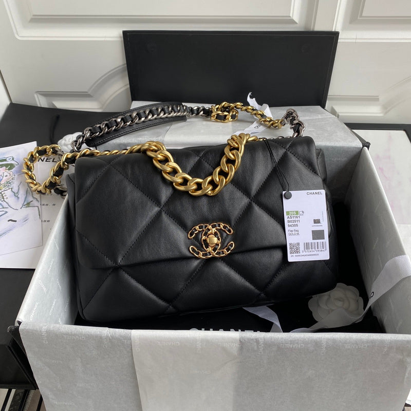  women's handbag, versatile design, view 1