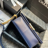  women's handbag, mid design, view 4
