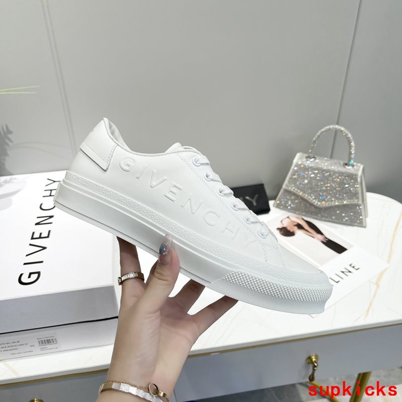 Givenchy shoes Style 059 - top view showing design