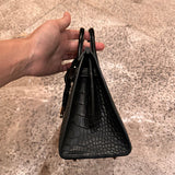  Tailored handbag front view 7