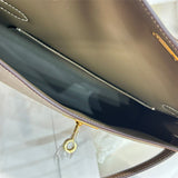  Effortless everyday bag front view 7