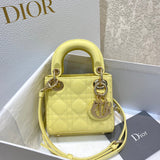 Close-up detail of everyday-luxe elevated women's handbag – women's everyday handbag