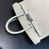  Curated everyday bag front view 7