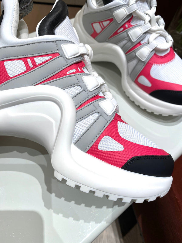 Louis Vuitton shoes Style 296 - top view showing design