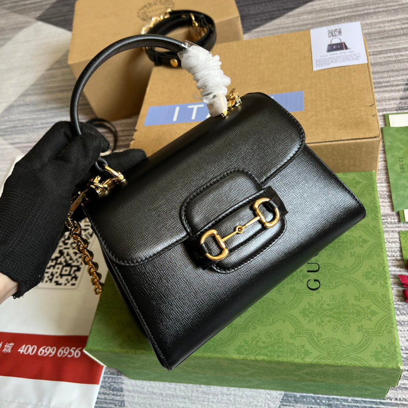 Handle and strap detail of everyday-luxe modern women's handbag – women's premium purse