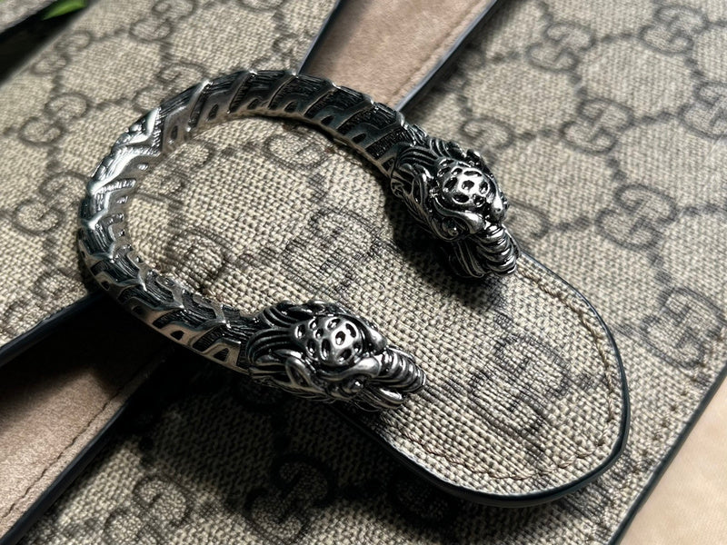 Handle and strap detail of elevated classic women's handbag – women's designer-style accessory