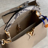  shopper bag interior and compartment view 27