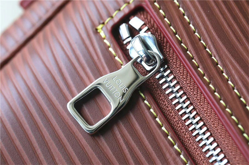  Chic structured bag carried on shoulder 10