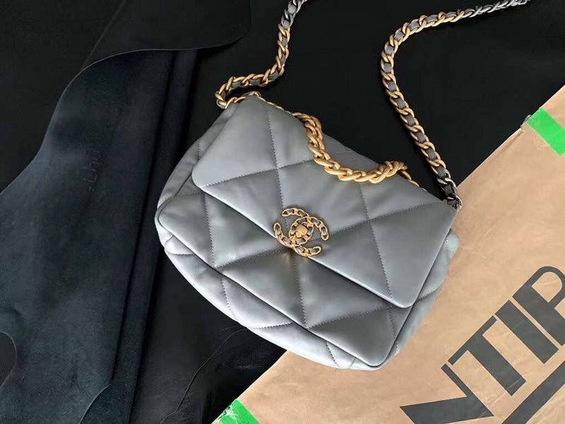  mid purse view 3