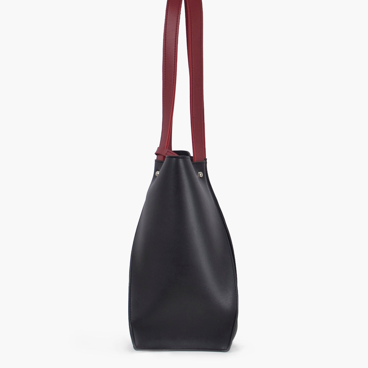 Ziva's Charm shoulder bag – close-up view (one versatile size)