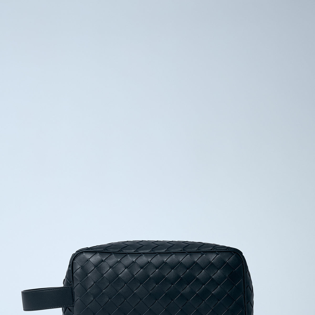 Bottega Veneta Bags? Bottega Veneta Men Intrecciato Travel Pouch Premium Designer Shoulder Bag