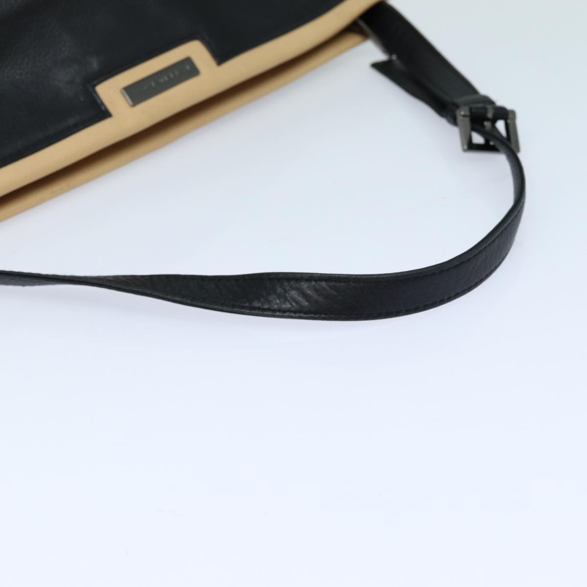 Balenciaga Shoulder Bag Leather Black — Designer Shoulder Bag
