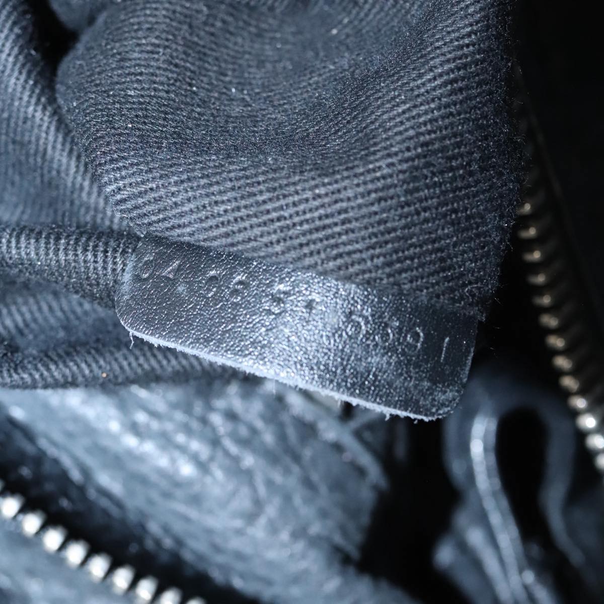 Zelvique elegant leather Handbag interior detail