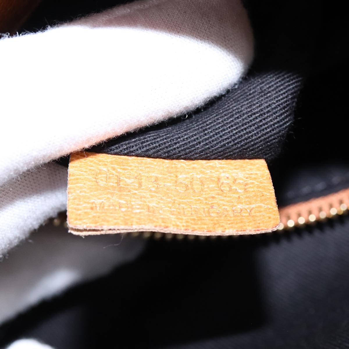 Criselux elegant leather Handbag top view