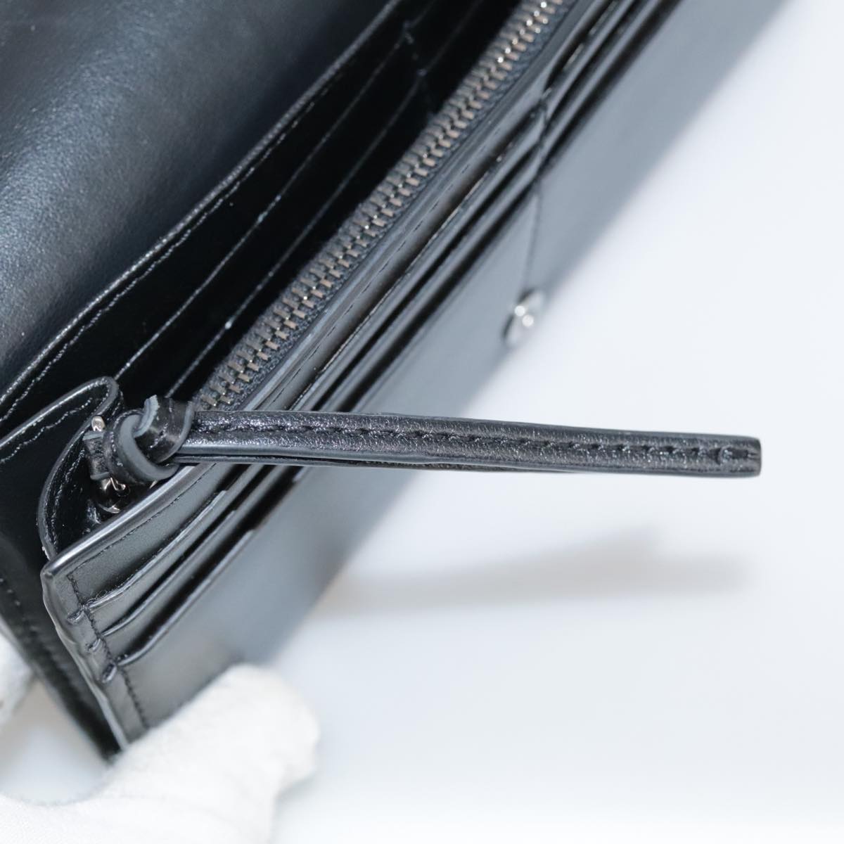 Sorvantique elegant leather Wallet side view
