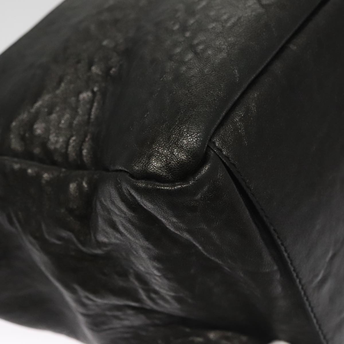 Chloe designer shoulder bag leather closeup detail