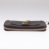 Chloe designer wallet leather closeup detail