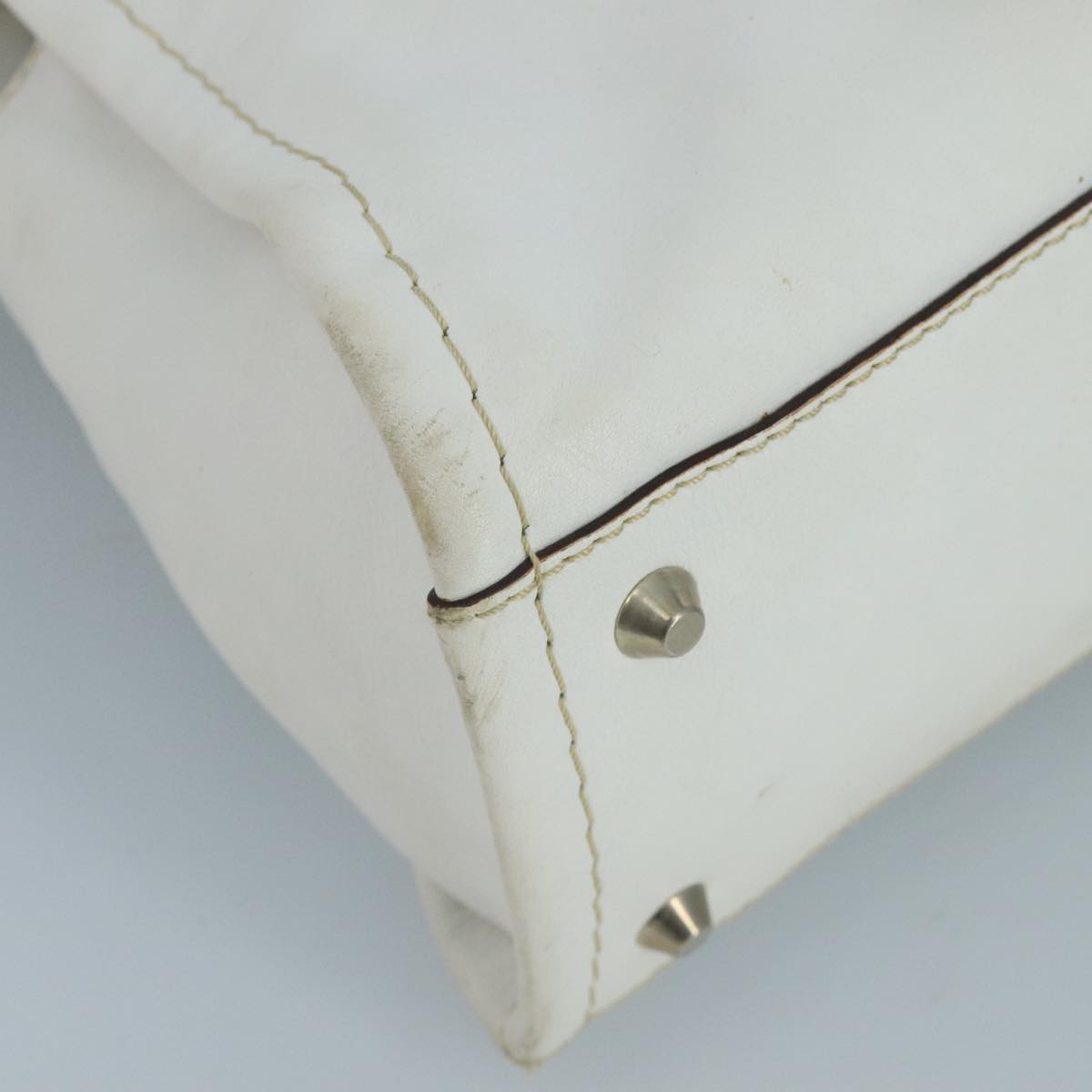 Veldelle elegant leather Handbag back view