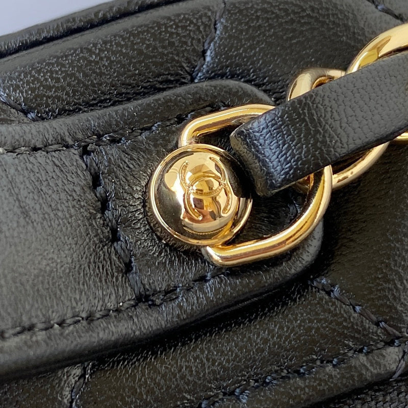  handbag, compact everyday style, image 7