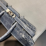 Fluid handbag styled for everyday wear