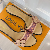 Louis Vuitton Beige Bow-Detail Flats - Toe Detail View